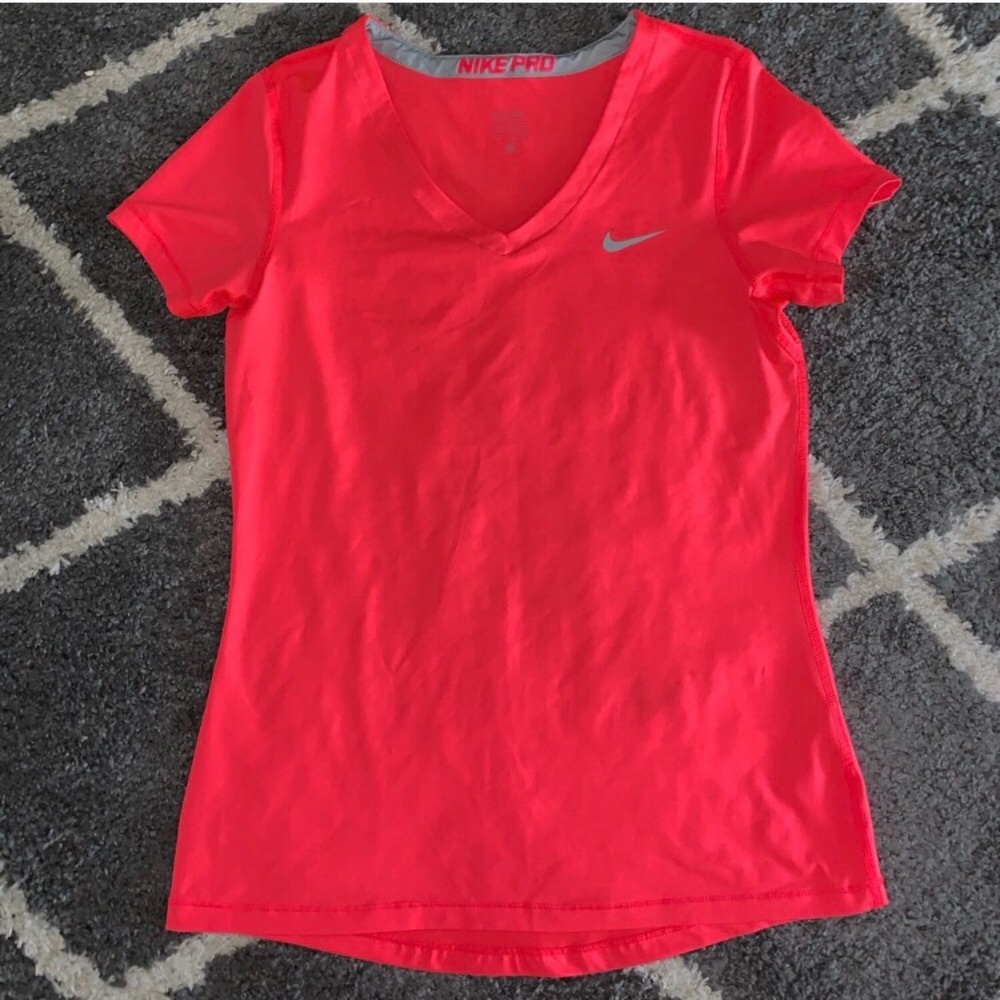 Nike pro shirt ! New ! Size large !
